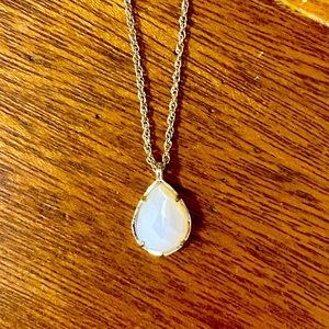 Kendra Scott Kiri Pearl Tear Drop Pendant Gold Tone Necklace
